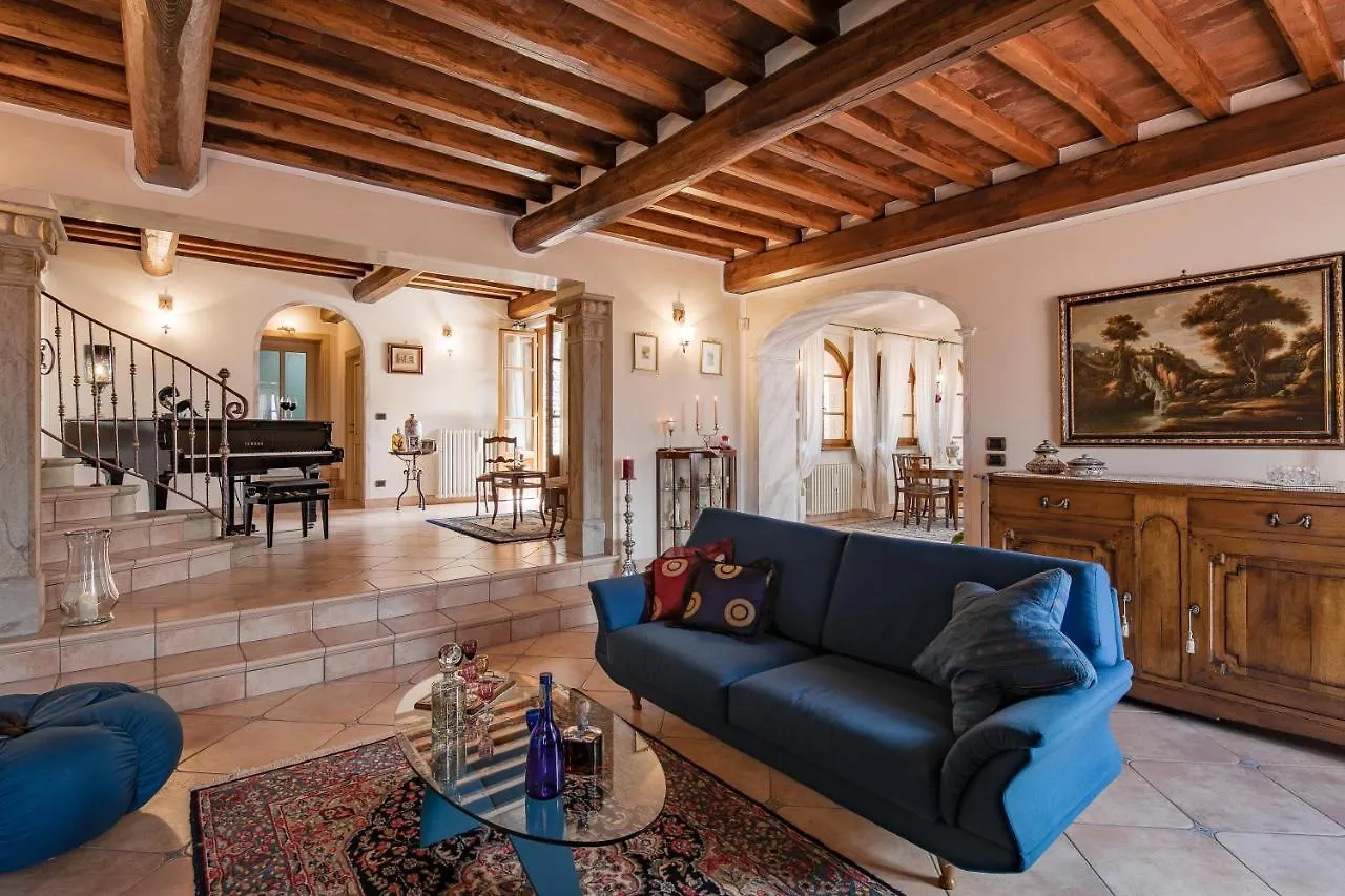 Corte Della Luna Cortona Villa